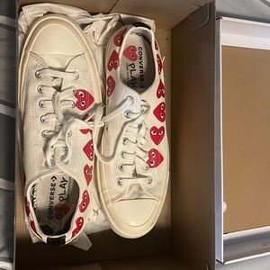 CdG PLAY x Converse Unisex Chuck Taylor All Star Multi Heart Low-Top Sneakers